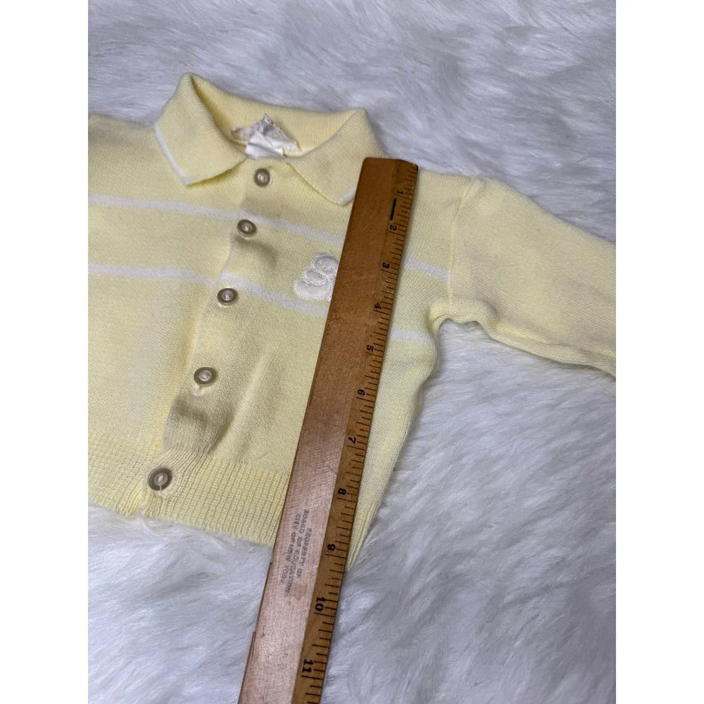1980's Baby Yellow Knit Cardigan Sweater Teddy Bear Size Newborn to 9 Months‎